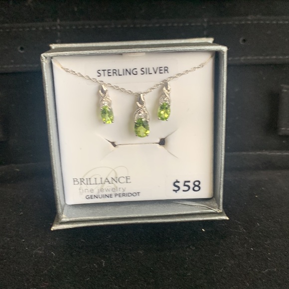 Ladies Genuine Peridot Set - Picture 3 of 4